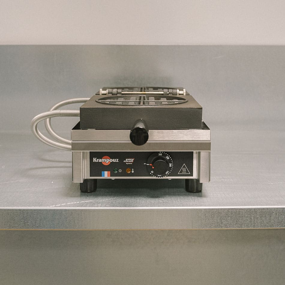 Gaufrier professionnel 180° avec fers ronds